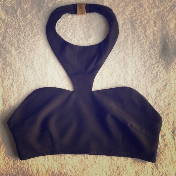 Black Balcony Crop Top - Picture 3 of 8